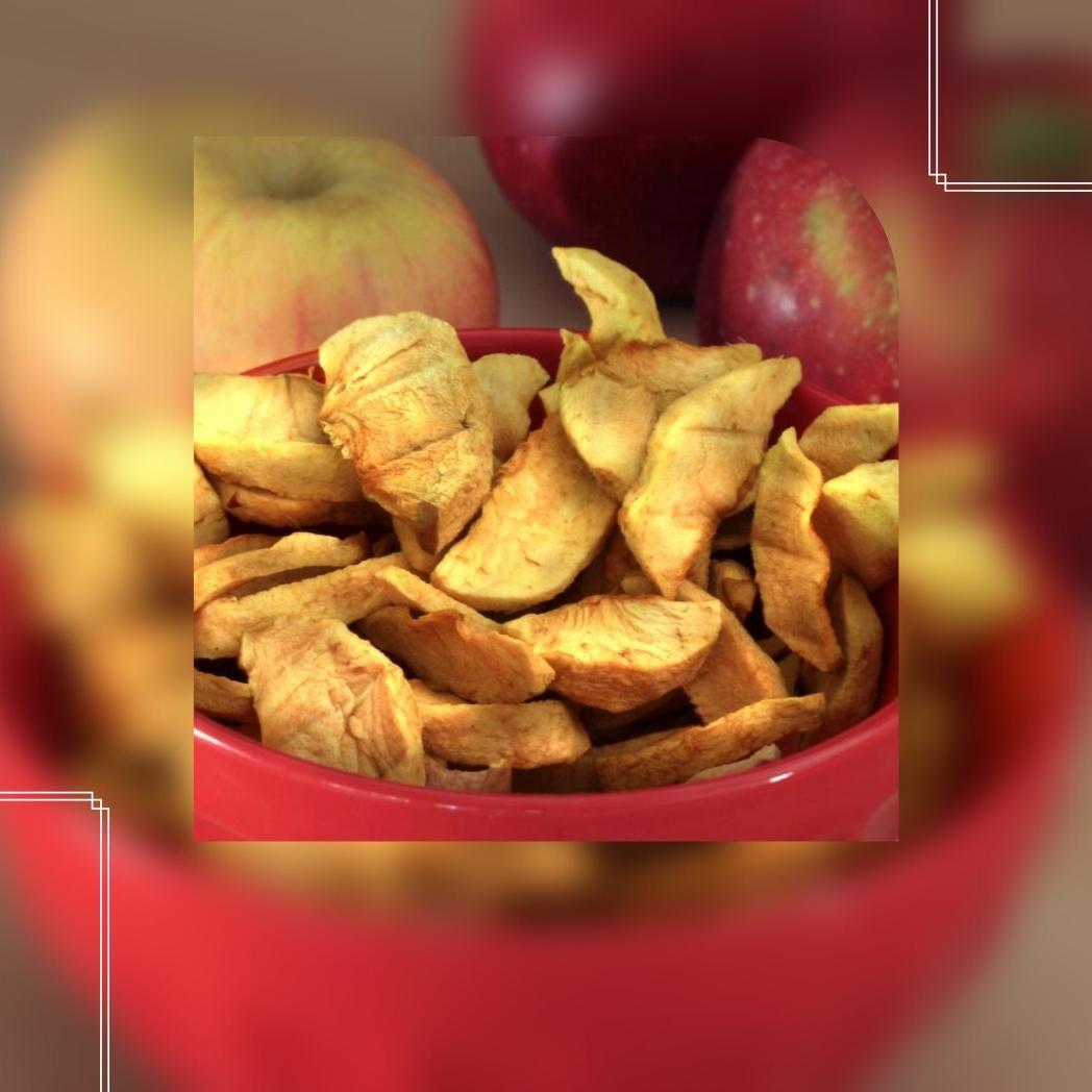 Dried semi-sweet red apples (Idared) In a 430 gram package